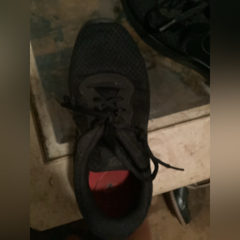 Black women’s nikes